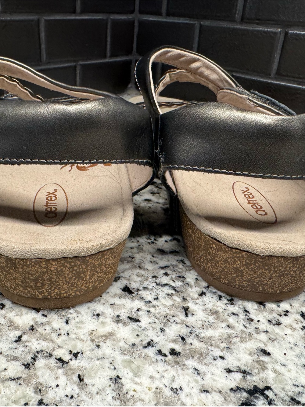 Aetrex Women's Metallic Pewter Braided Strap Sandals, size 9 - Picture 5 of 12